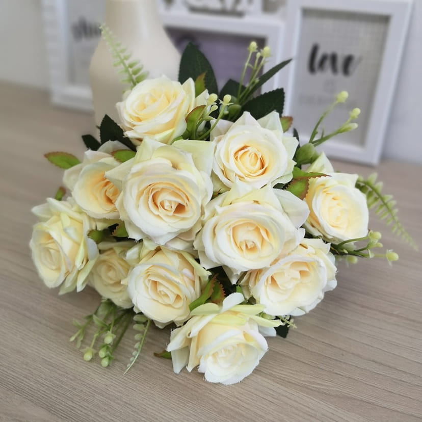 Искусственные цветы в Сызрани | Цветы искусственные «Розы острые», молочно-персиковые, букет