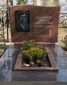 Заказать памятник зимой дешевле